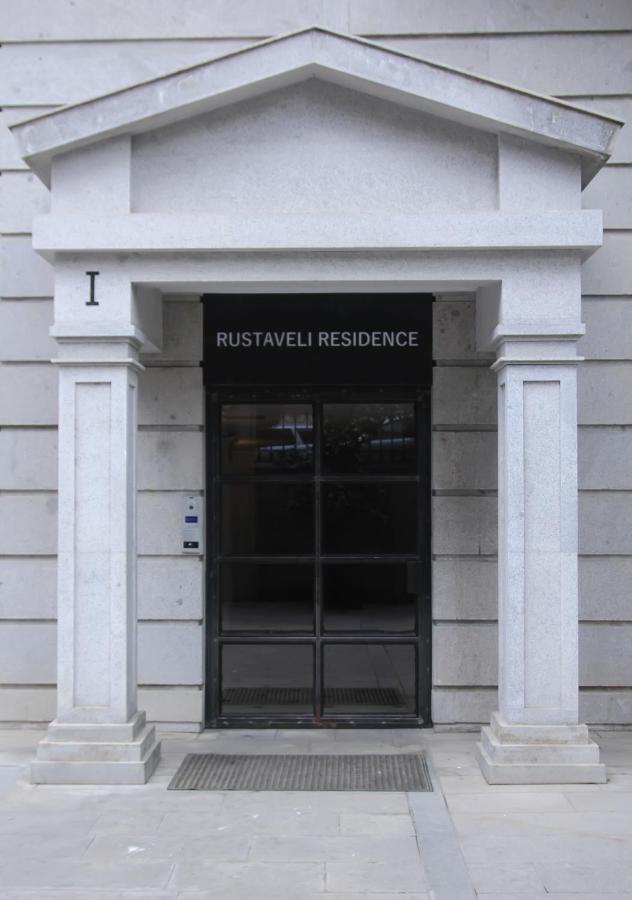 Parilament On Rustaveli 4 Rooms Tbilisi Exterior foto